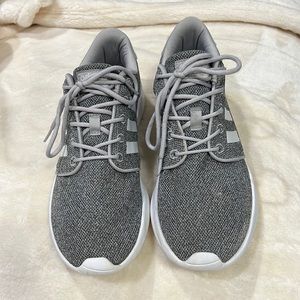 Adidas womens size 9